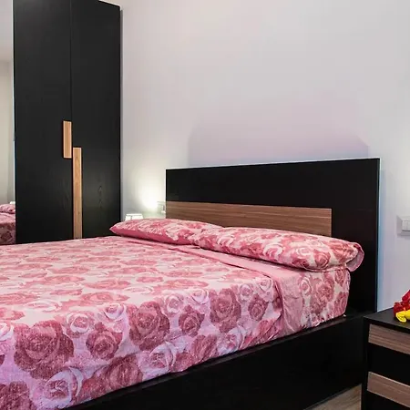 Lägenhet Apparthotel Serenita Con Self Check-in La Spezia
